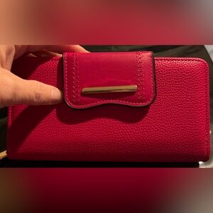 NWT 100% Vegan Leather Vibrant Fuchsia Pebbled Texture Clutch Wallet